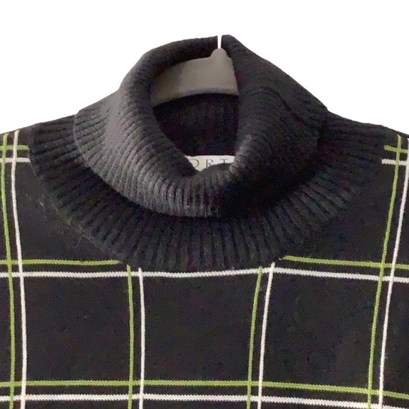 Norton Studio Turtleneck Sweater - Picture 5 of 7